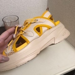 【数回はいたのみ】オリエンタルトラフィックのサンダルの画像
