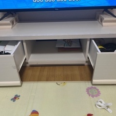 テレビ台の画像