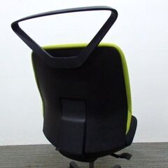 ITOKI　トルテ　ハンガー付きオフィスチェア　の画像