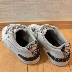 PUMA Carina Lift Reptile 382504-01の画像