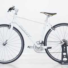 GIANT ESCAPE R3 2018年モデル クロスバイクの画像