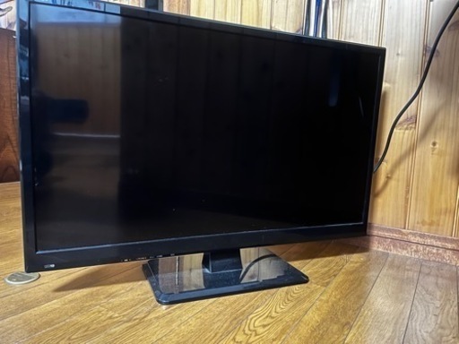 32型　テレビ 液晶テレビ　リモコンなし　カード付き