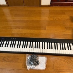 折りたたみ電子ピアノ