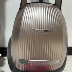 【おまけ付き】パナソニック　2020年製　パールピンク掃除機　の画像