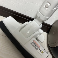 【おまけ付き】パナソニック　2020年製　パールピンク掃除機　の画像