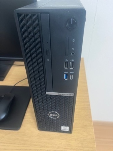 【D-242】DELL パソコン　デスクトップパソコン　2022年製　中古　激安　通電確認済み　初期化済み