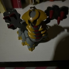 ポケモンのギラティナー・ムホークの2個セット（決まりました）
