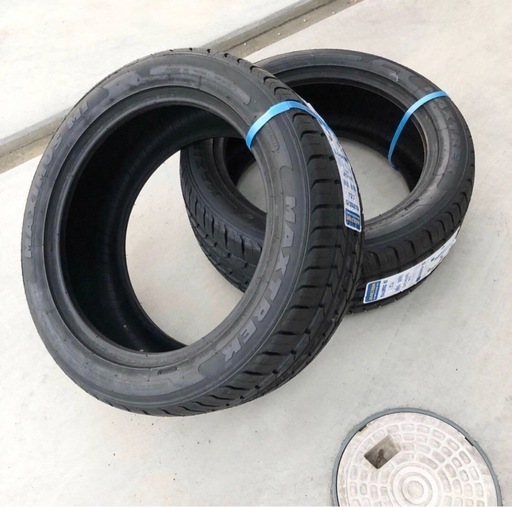 245 45  17 新品タイヤ２本セット