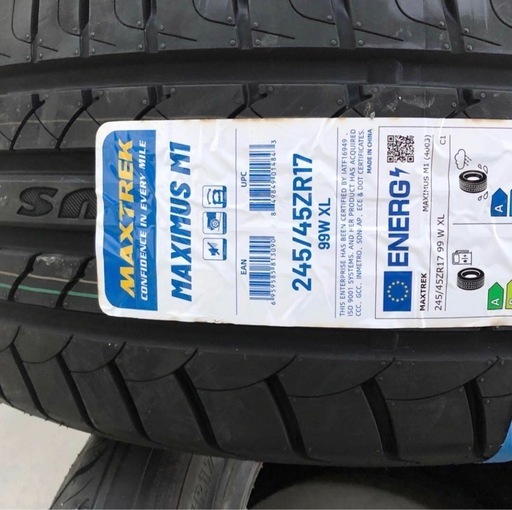 245 45  17 新品タイヤ２本セット