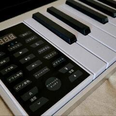 【譜面台付き】ニコマク NikoMaku 電子ピアノ 携帯型 SWAN 61鍵盤の画像