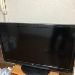 パナソニック　37型　2010年製