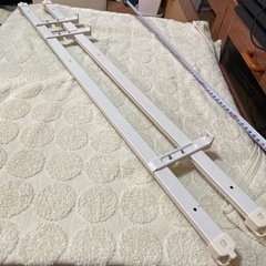 カーテンレール　伸縮タイプ　ホワイト