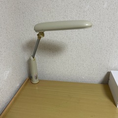 デスク用ライトの画像