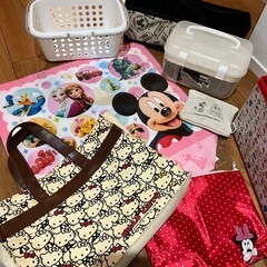 収納ボックス、袋類まとめて