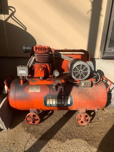 コンプレッサー