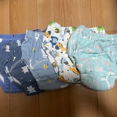 トイレトレーニングパンツ　5枚　サイズ100  　