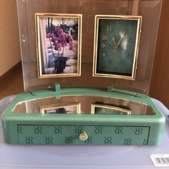 フォトスタンド　写真立て　時計付き　宝石入れ　アクセサリー入れ