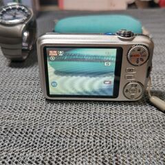 美品！FUJIFILM FINEPIX JX400 1600万画素とCASIO時計おまけ