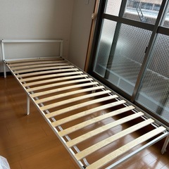 IKEA ベッドフレームとすのこ（シングル）