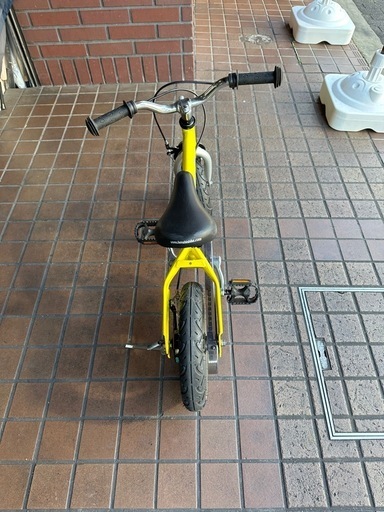 12インチ　HENSHIN BIKE　ペダル　スタンド付き　黄色 