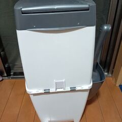 リターロッカーⅡ本体のみ！カートリッジ無し！スコップ有り！猫、犬、ウサギ等の室内ペット用ゴミ箱‼️の画像