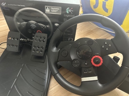 ハンドルコントローラー　ドライビングフォースGT