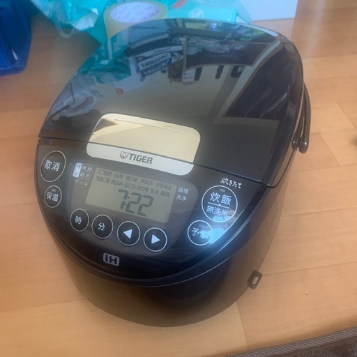 高年式 TIGER タイガー IHジャー炊飯器 JPW-D100 2023年製 1.0L 5.5合炊き