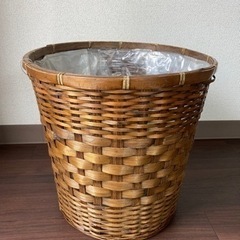 カゴ　①