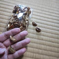 ハンドメイド  ワニカン リボン留め金具 １０２個の画像