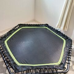 引渡者決定！トランポリン　100kgまで大丈夫！