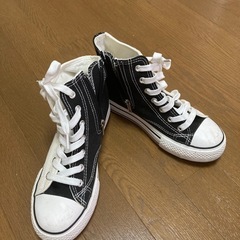 レディーススニーカーMサイズ