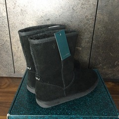 EMUブーツの画像