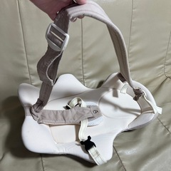 ニンナナンナ 新生児横抱き用抱っこ紐 の画像