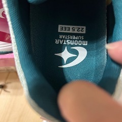 スニーカーの画像