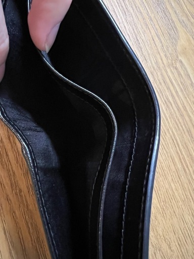 PRADA折りたたみ財布
