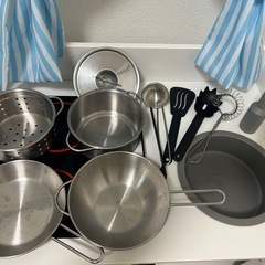 IKEA おままごとキッチン　調理道具つきの画像