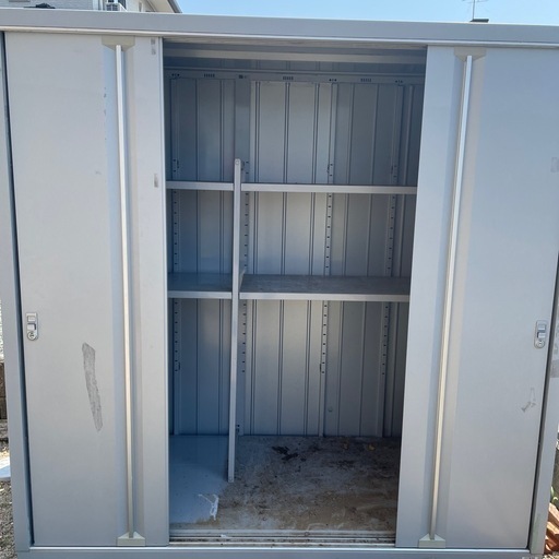 お話中　物置　中古品