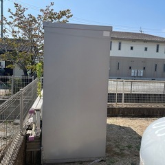 お話中　物置　中古品の画像