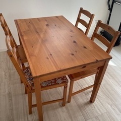 【無料】IKEAダイニングテーブル椅子セット☆