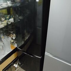 閉店セール中につき、通常特価2,978円より70％引きの893円...