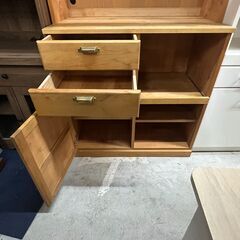 リサイクルショップどりーむ天保山店　No14197　食器棚　オシャレデザイン　大容量　配達設置可能の画像