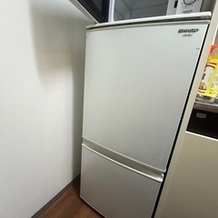 シャープSJ-14S冷蔵庫(2010年製)