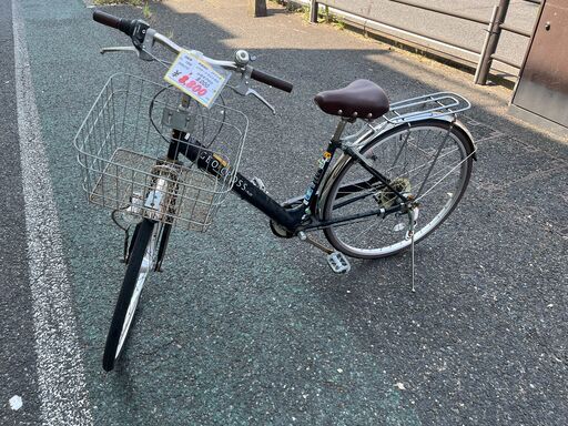 リサイクルショップどりーむ天保山店　No1358　自転車　ママチャリ　27インチ　黒色　6段ギア付き　LEDオートライト付き　ベル付き　鍵付き