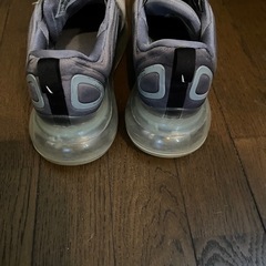 エバノン赤のハイカットとエアマックスグレーの二足セット
の画像