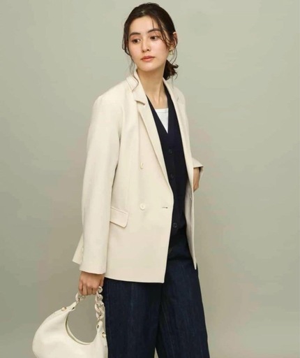 a.v.v】新品(タグ付き) ダブルブレストジャケット ウォッシャブル a.v.v】新品(タグ付き) ダブルブレストジャケット ウォッシャブル