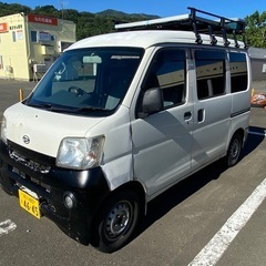 車検1年以上あり　キャンプ、釣り　ソーラーパネル搭載ハイゼットカーゴ　3AT 切替4WDの画像