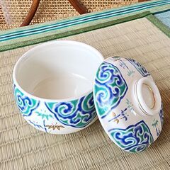 No.65蓋付きの陶器4種類差し上げます。の画像