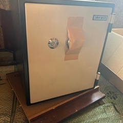 金庫