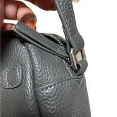 【美品】CONVERSE コンバース　ショルダーバック　グレー　PUレザーの画像