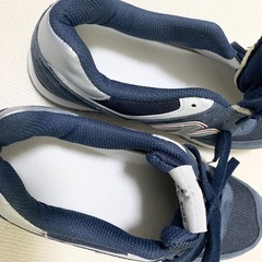 スニーカーの画像